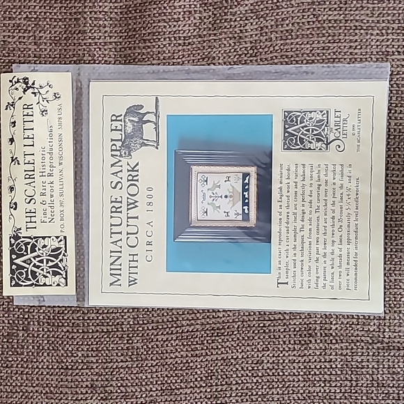 The Scarlet Letter sampler kit, circa 1800 - Picture 2 of 12